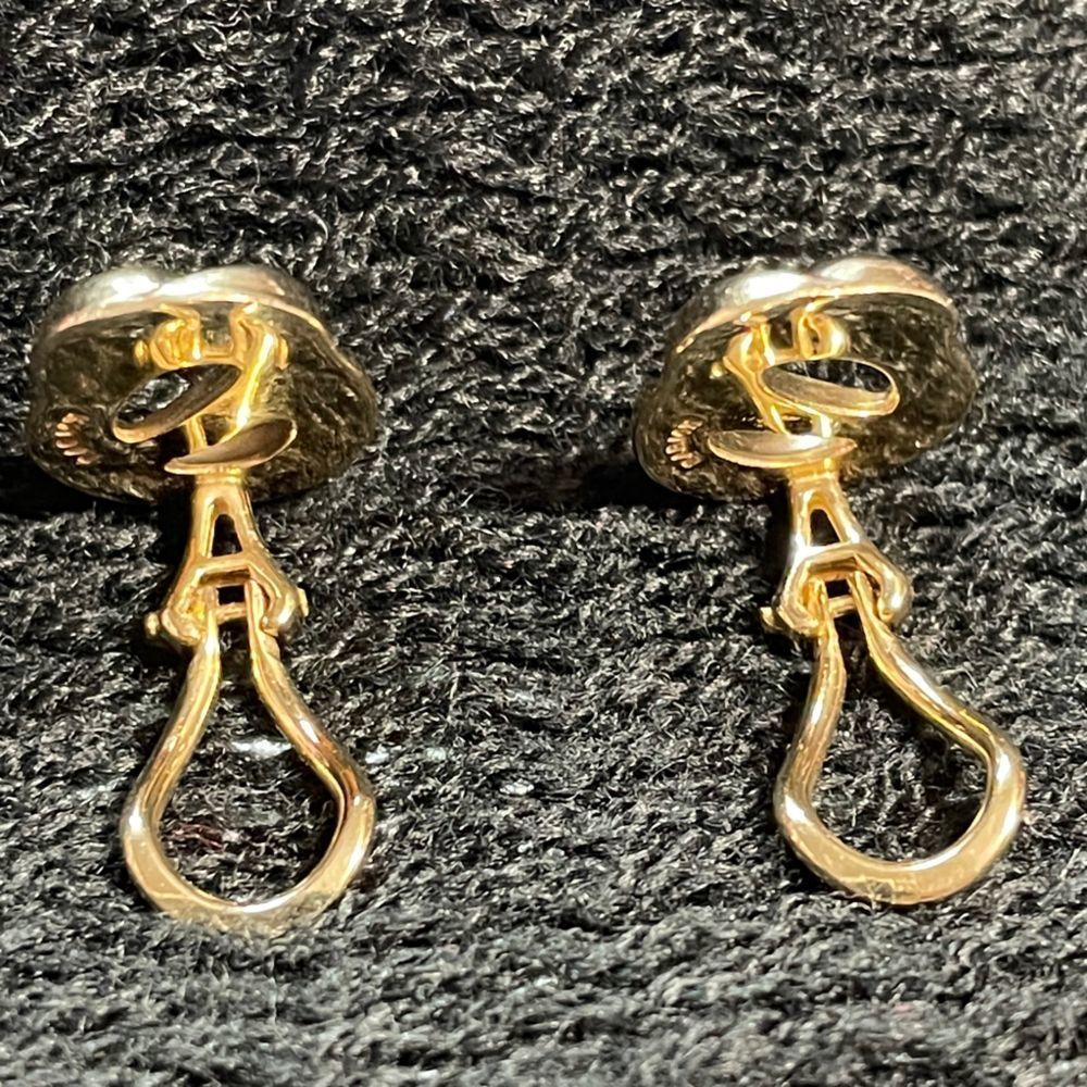 14KT Yellow Gold Pretzel Design Clip On Earrings - Picture 3 of 6